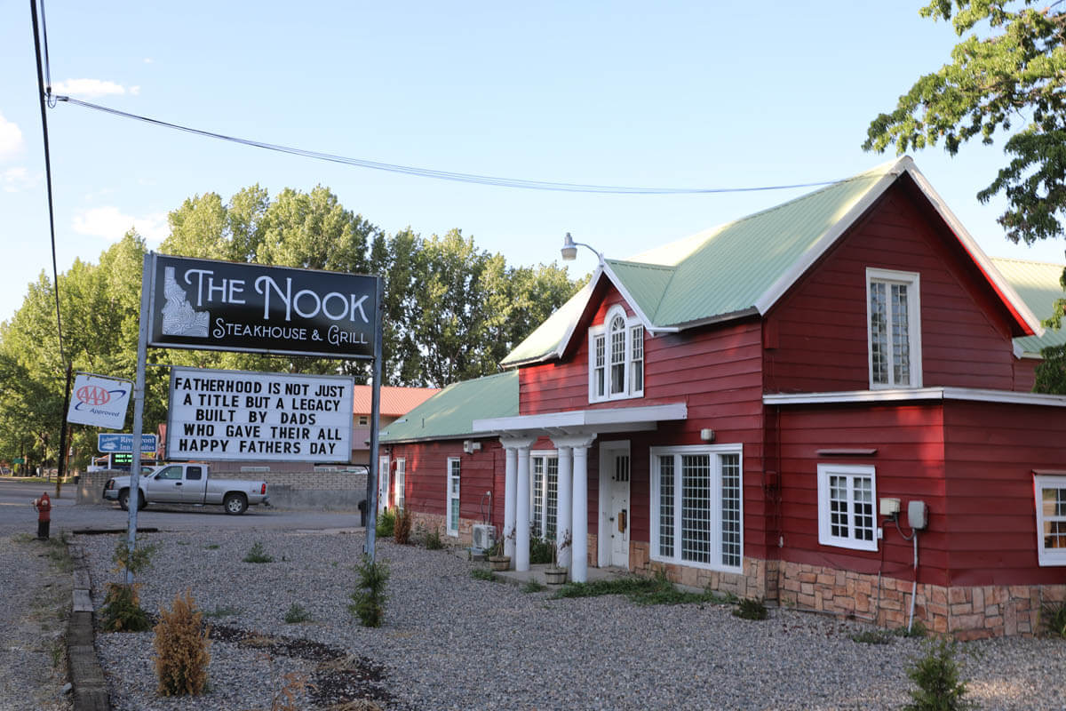 The Nook Restaurant: Salmon Idaho